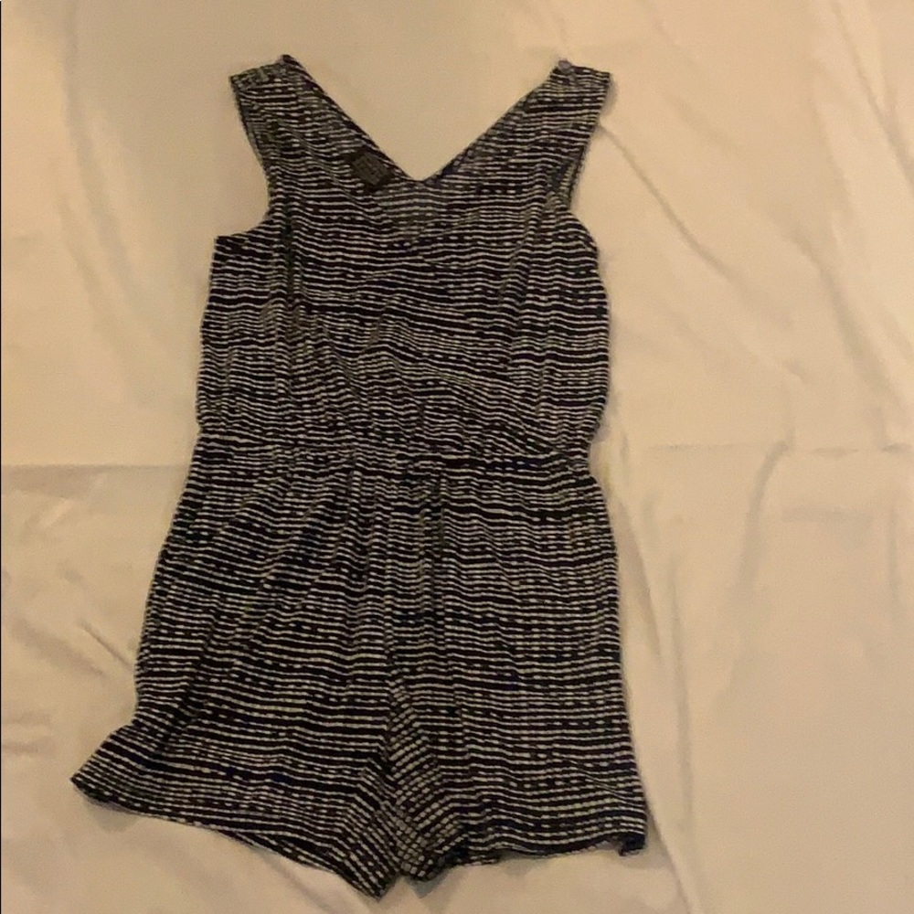 Simply Styled Small B&W Romper